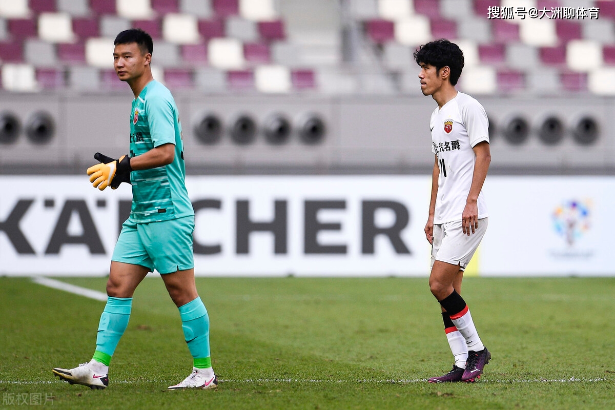 英雄联盟-窗口期中超传出新动向，金州勇士调整名单，管理层表态：压力陡增，团队化学反应显著(金州勇士最新消息)